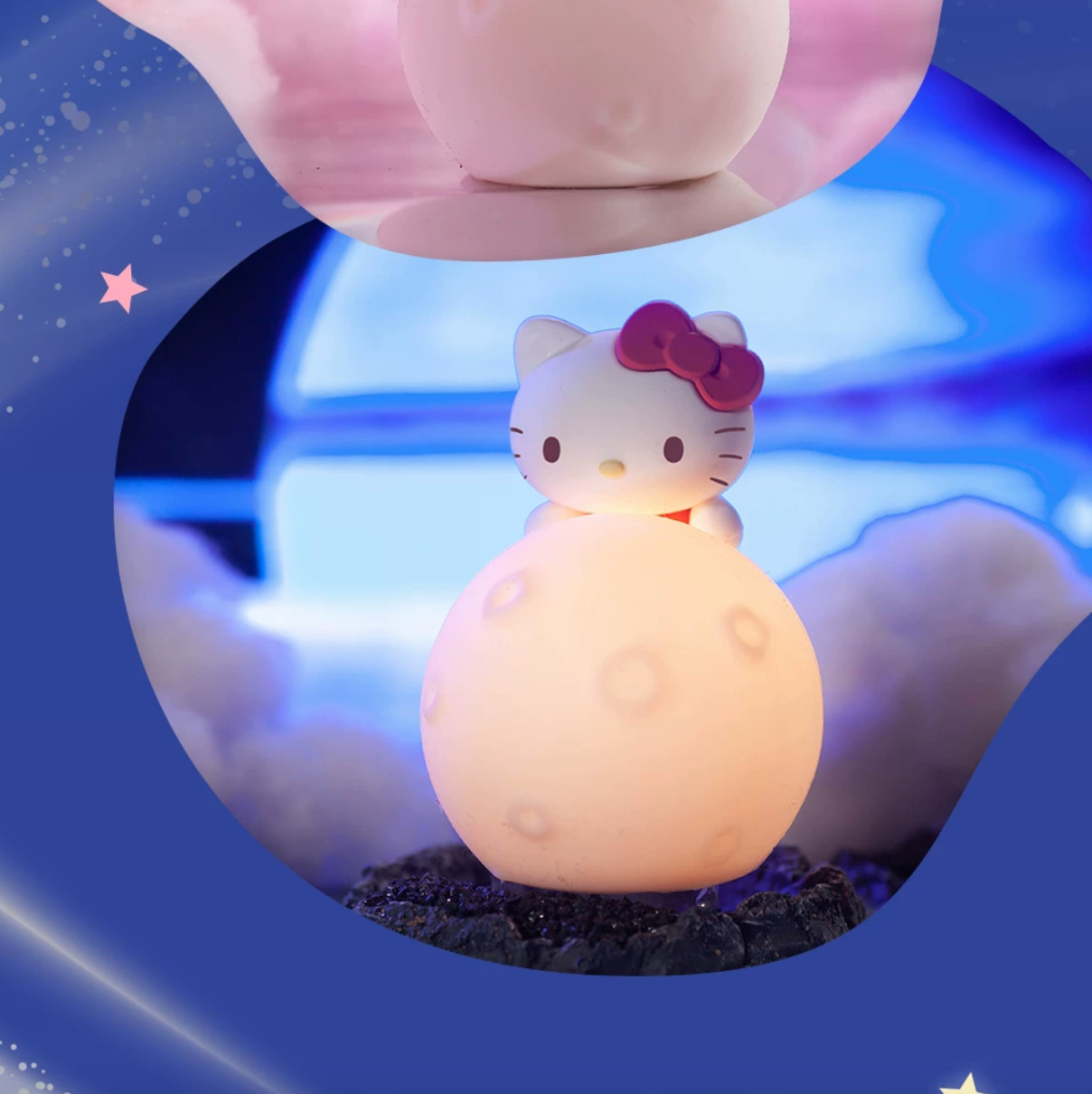HOLLYBOX Sanrio Moon Shaped Night Light - Image 8