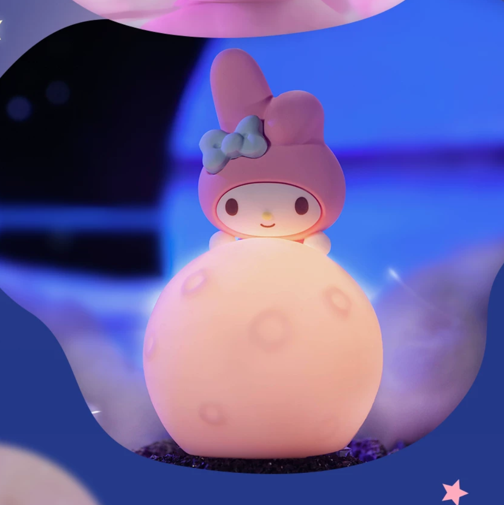 HOLLYBOX Sanrio Moon Shaped Night Light - Image 10