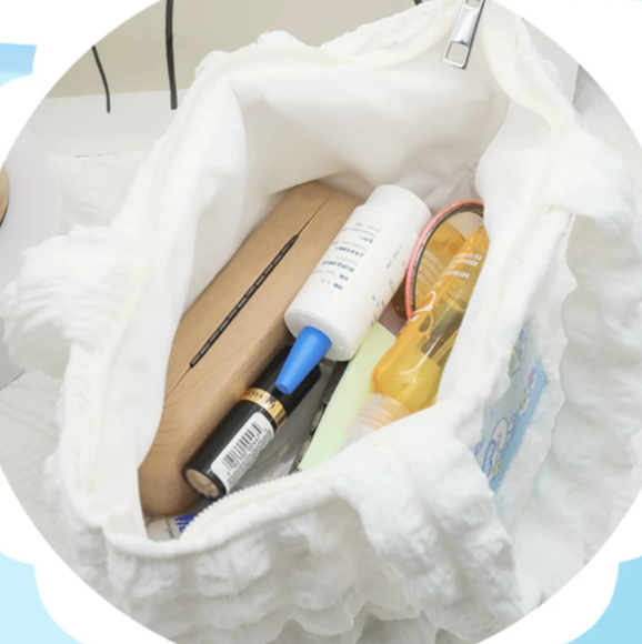 HOLLYBOX Sanrio Cloud Series Handbag - Image 6